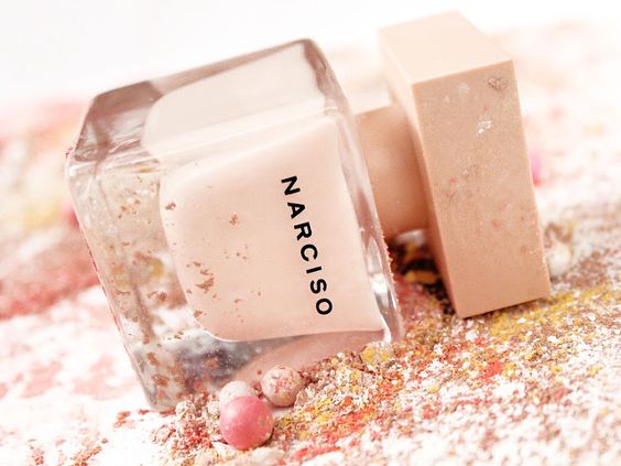 Narciso Rodriguez - соблазнительные ароматы для него и для нее.